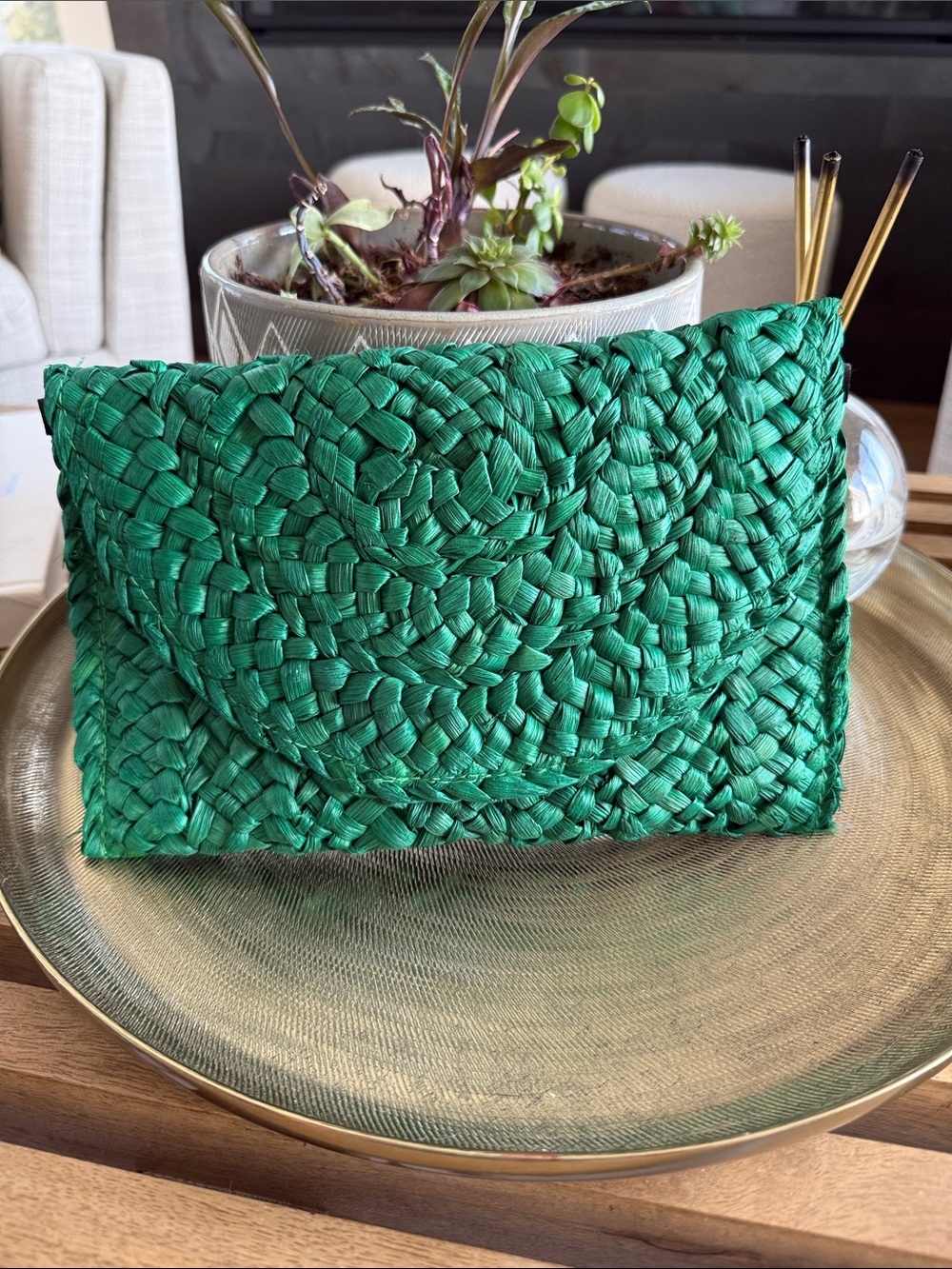 Handwoven Green Raffia Clutch - Stylish Clutch Bag